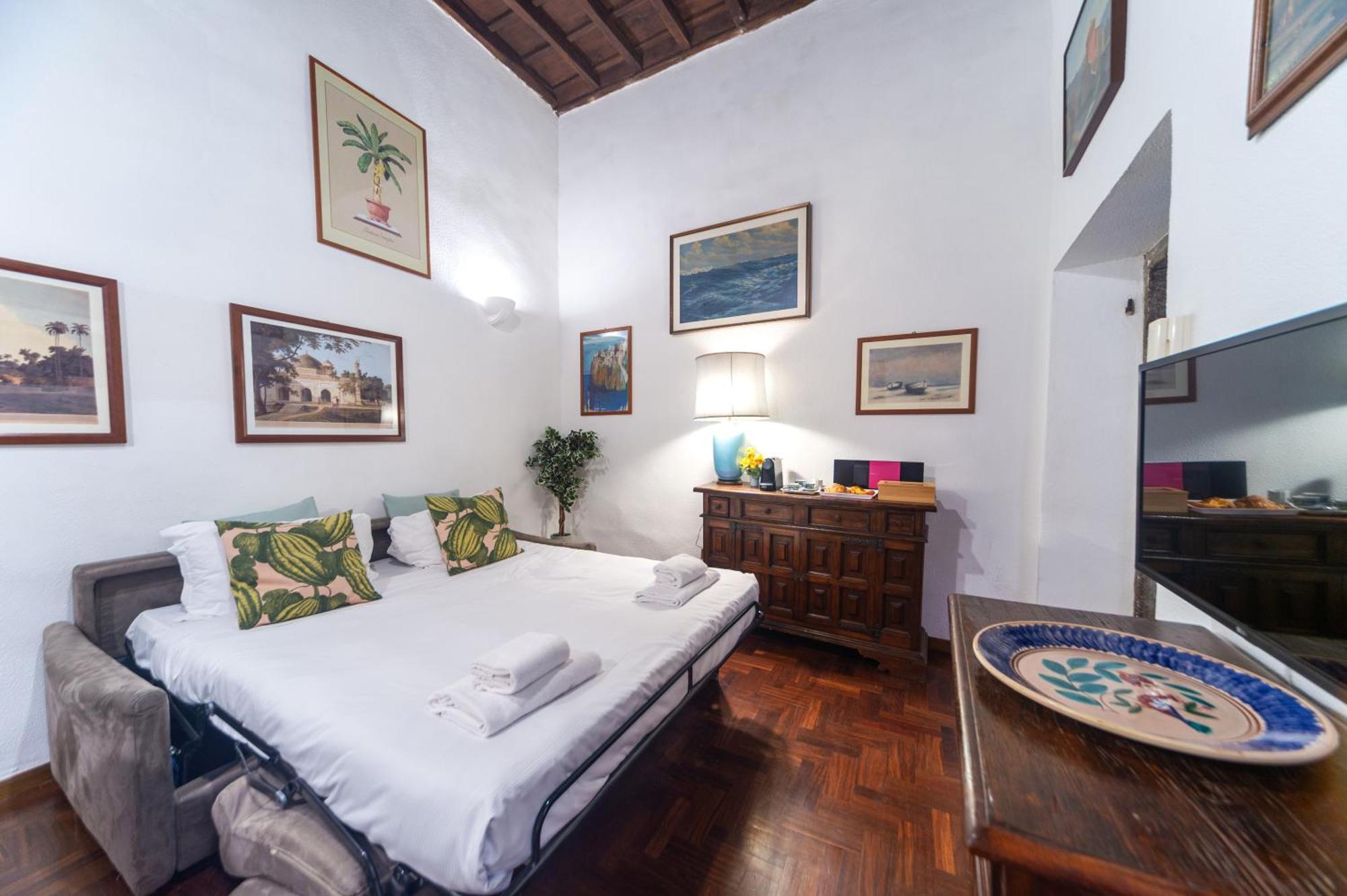 Cartari, Renaissance Flat A Few Steps From Piazza Navona And Vatican Luaran gambar